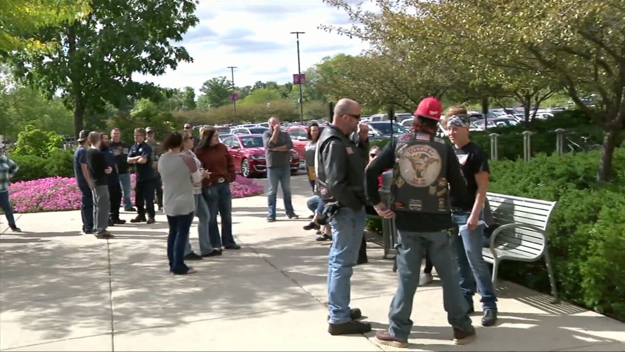Family and friends of Jeremy DeMoss line St. Rita's for final sendoff as he donates his organs to help others